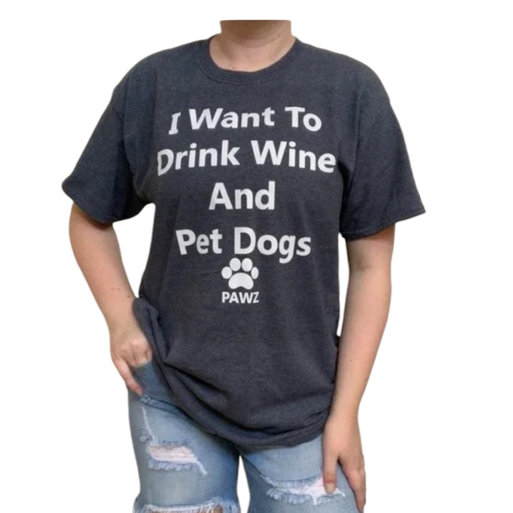 PAWZ T-Shirt Wine and Dogs Graphic Tee Unisex Large shirt